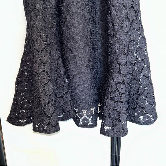 Womens Sleeveless Knee-Length Halter Dress size medium - Picture 3 of 6